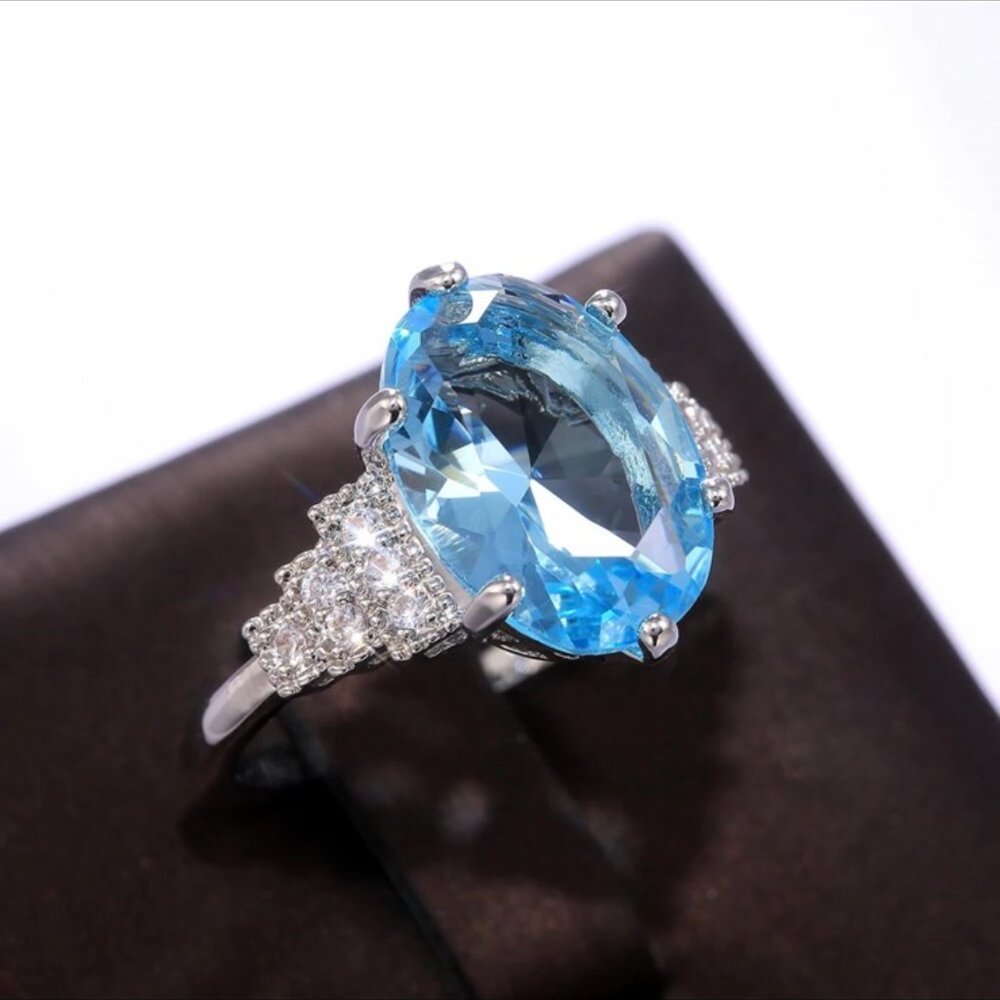 NEW OVAL DIAMOND STERLING SILVER RING - Picture 4 of 6
